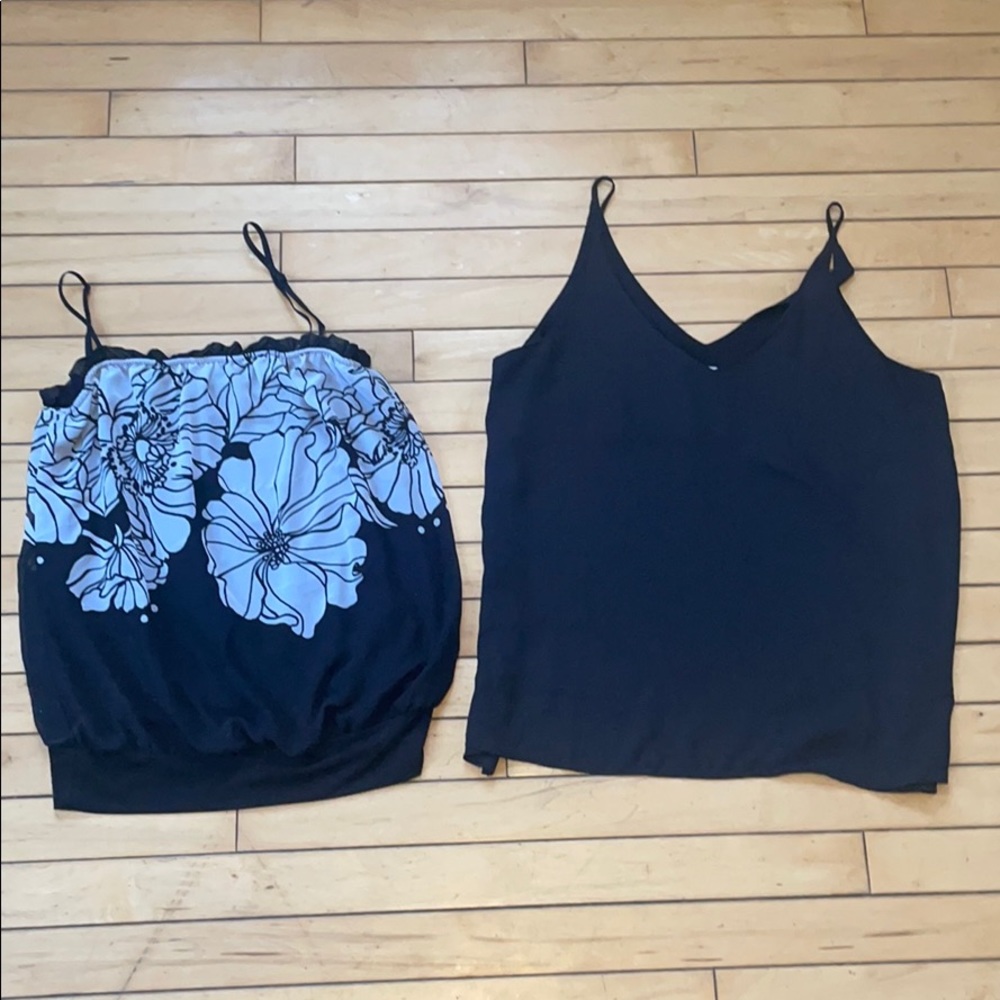 Set of two tanks